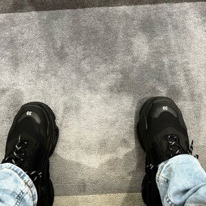 Balenciaga Black Sneakers Sturdy Casual Footwear